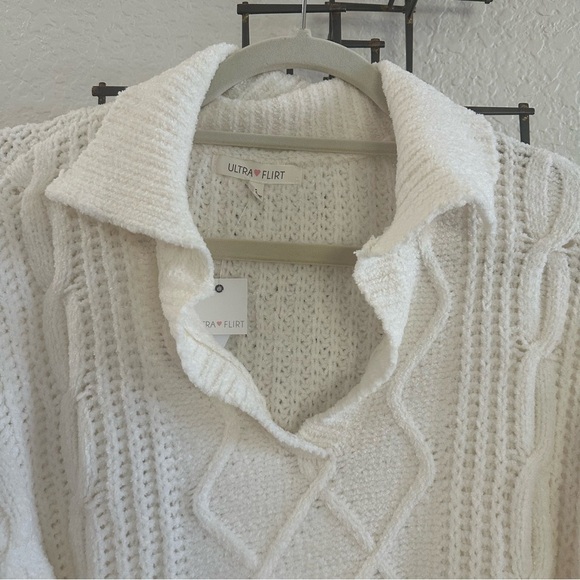 Cropped Ultra Flirt White V-Neck Cable Knit Sweater Size S - Picture 4 of 9